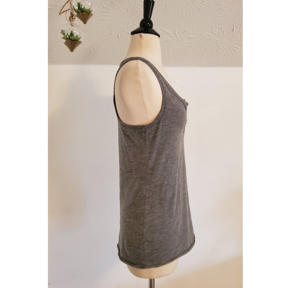 Gap Racerback Tank - Picture 5 of 6